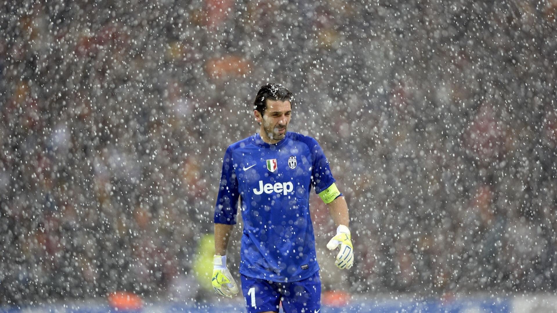 aoke-利物浦后防漏洞显现，科纳特状态低迷引发调整呼声